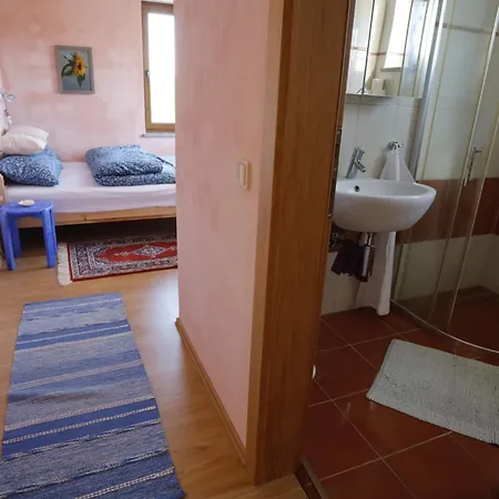 Homestay szállás Zur Roemischen Strasse Crnica